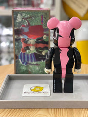 BE@RBRICK x Cute Kiss 100%+400% bearbrick