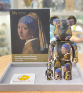 BE@RBRICK x Johannes Vermeer “The Girl with the Pearl Earring” 100%+400% bearbrick