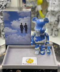 BE@RBRICK x 雷内·马格利特 无限认可 1963 比利牛斯山城堡 400% & 100% Bearbrick