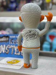 Headlock Studio Monsters “Kid Mummy” 橙白版 (艺术家 Knuckle 签名,香港 Toysoul 2023 独家发售)