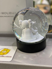 Kaws Holiday 长白山雪球 (限量 500 个) Kaws 长白山限定