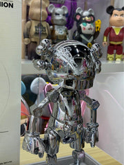 KAWS x Hajime Sorayama No Future Companion 黑色和银色镀铬(2008 年发行,编号,限量 500 份)