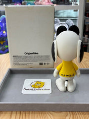 Kaws x Peanuts Joe Snoopy(Kaws 亲笔签名,2011 年发行)