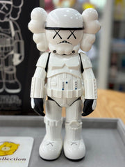 OriginalFake Kaws x 星球大战 Stormtrooper (2008 年上映) Storm Trooper