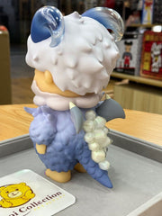 Vin 创作的《One Little Planet x Poh Kaiju》(限量版 300 份)