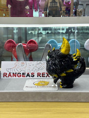 The Little Hut x T9G Rangeas Jr. 黑色和金色版