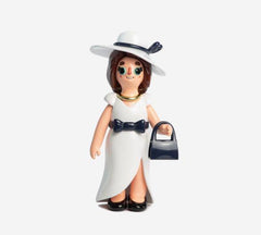 法国艺术家 Cesar Piette 的《现代女士》(限量 300 份,编号并签名)