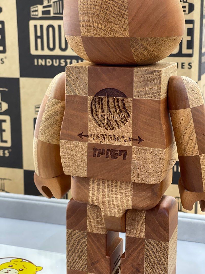 BE@RBRICK x Karimoku House Industries Chess 400% bearbrick