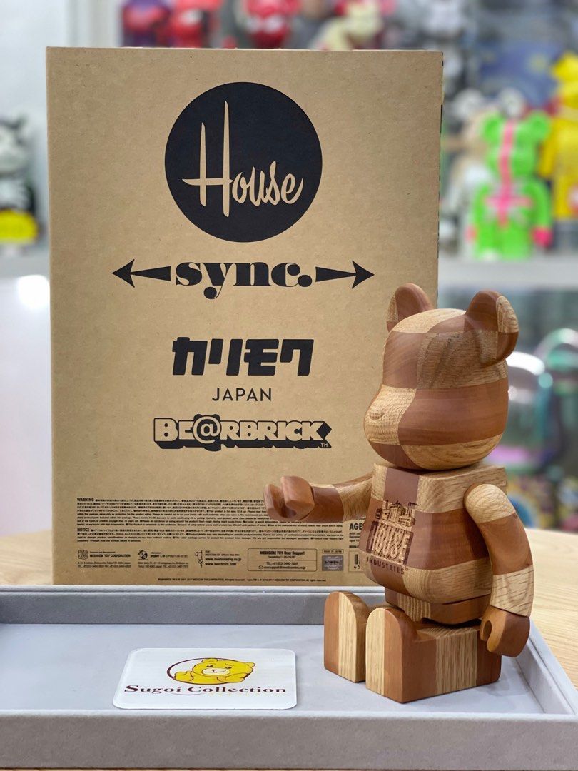 BE@RBRICK x Karimoku House Industries Chess 400% bearbrick