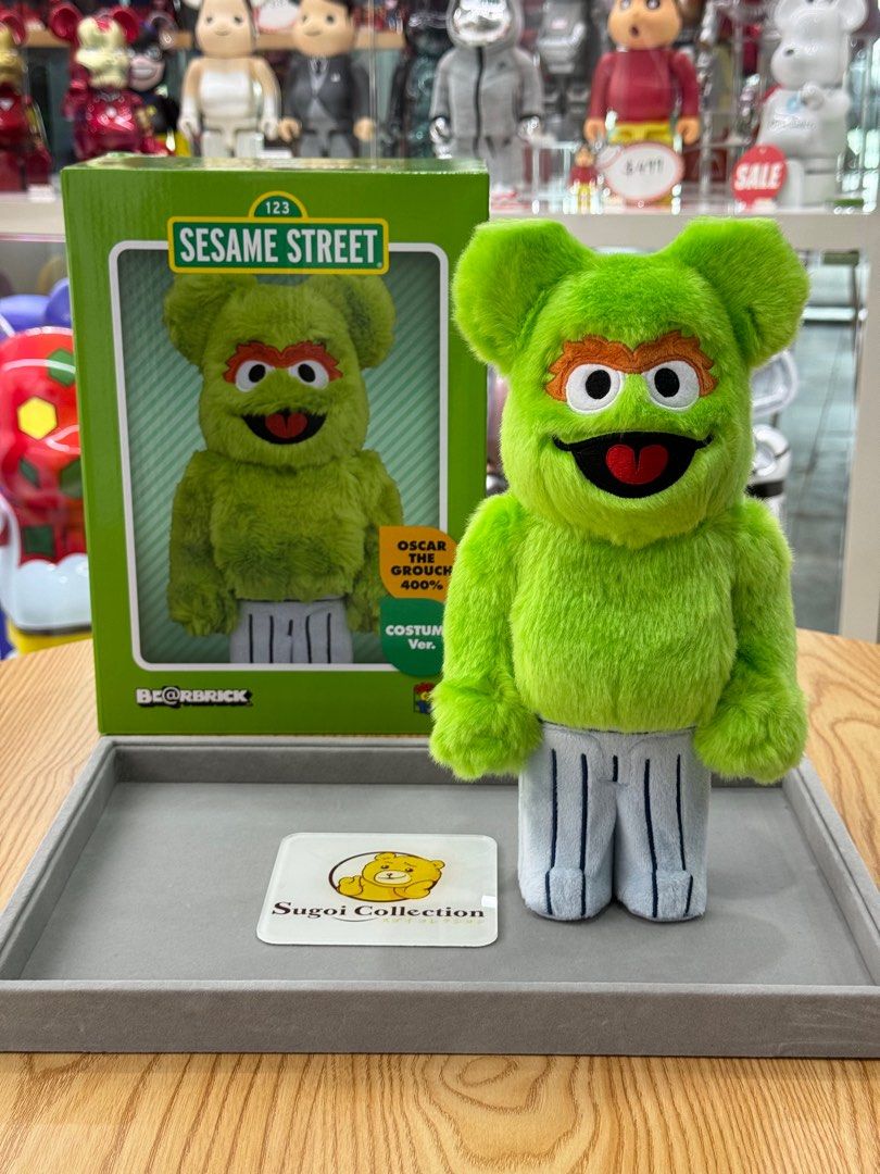 BE@RBRICK x Sesame Street Oscar The Crouch Costume Ver. 400%