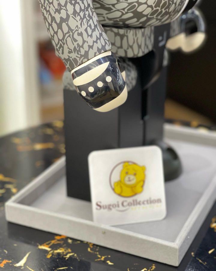 BE@RBRICK x The Kaiser 1000% Designed by Karl Lagerfeld (Edition of 1999, numbered and come with certificate)