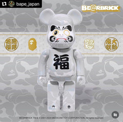 BE@RBRICK x Bape Maneki Neko black & Daruma white 100%+400% bearbrick lucky cat fortune cat