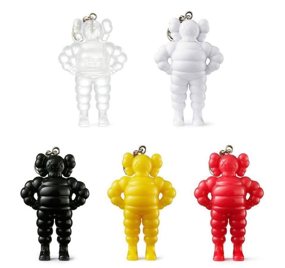 Kaws Tokyo First 钥匙扣 (全套15件)